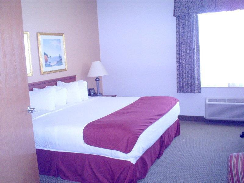 Baymont By Wyndham Plymouth Hotel Buitenkant foto